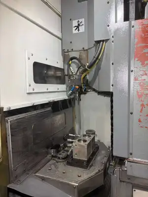 USED 2013 DMC DT 32CD