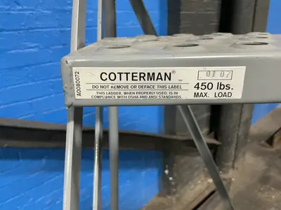 Used _UNKNOWN_ _UNKNOWN_ Ladders Ohio US | HGR 24 #1373323