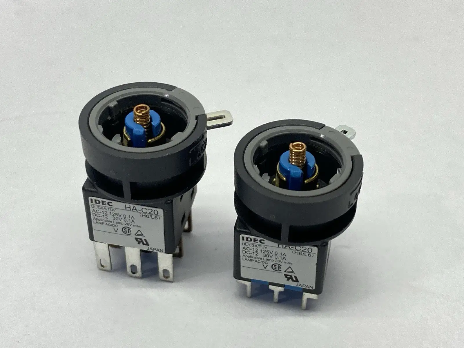 HA-C20 | IDEC  Pushbutton Switch 0.1A 125VAC 30VDC LOT OF 2 - New Other