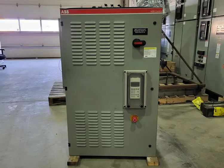 Used ABB ACS800-04-0011-7+K454+L503 Switchgears British Columbia CA | Lenmark #241105