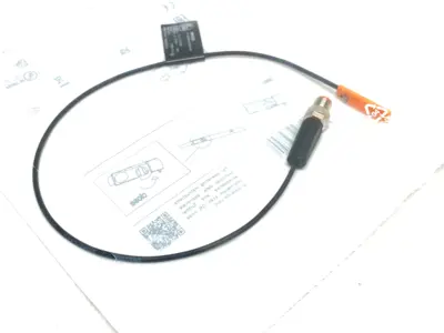 NEW IFM C-SLOT CYLINDER SENSOR PNP 10-30VDC MKC3020BBPKG/A/0,3M/ZH/ASR