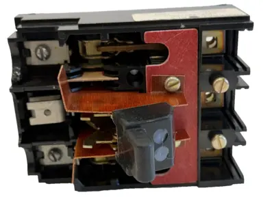 NEW GENERAL ELECTRIC 565B714G42 DISCONNECT SWITCH UNIT 30A 600V 3POLE