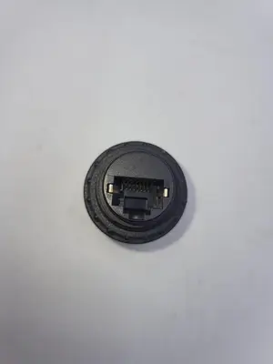 USED LUTZE LUTZE 492076 INDUSTRIAL NETWORK CONNECTIVITY PANEL PASS THROUGH, RJ45  CAT6A