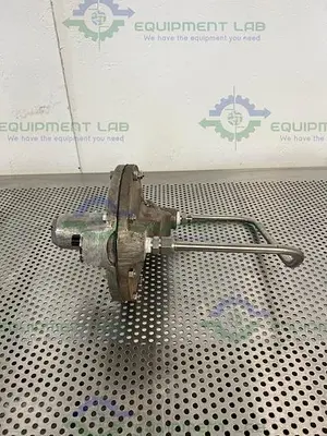 USED FISHER CONTROLS Y690AHM PRESSURE REDUCING REGULATOR