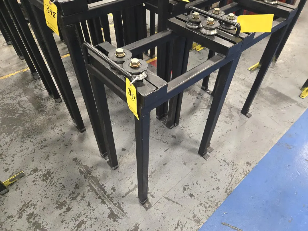 (1) Floor Mounted Wire/Rod Guide