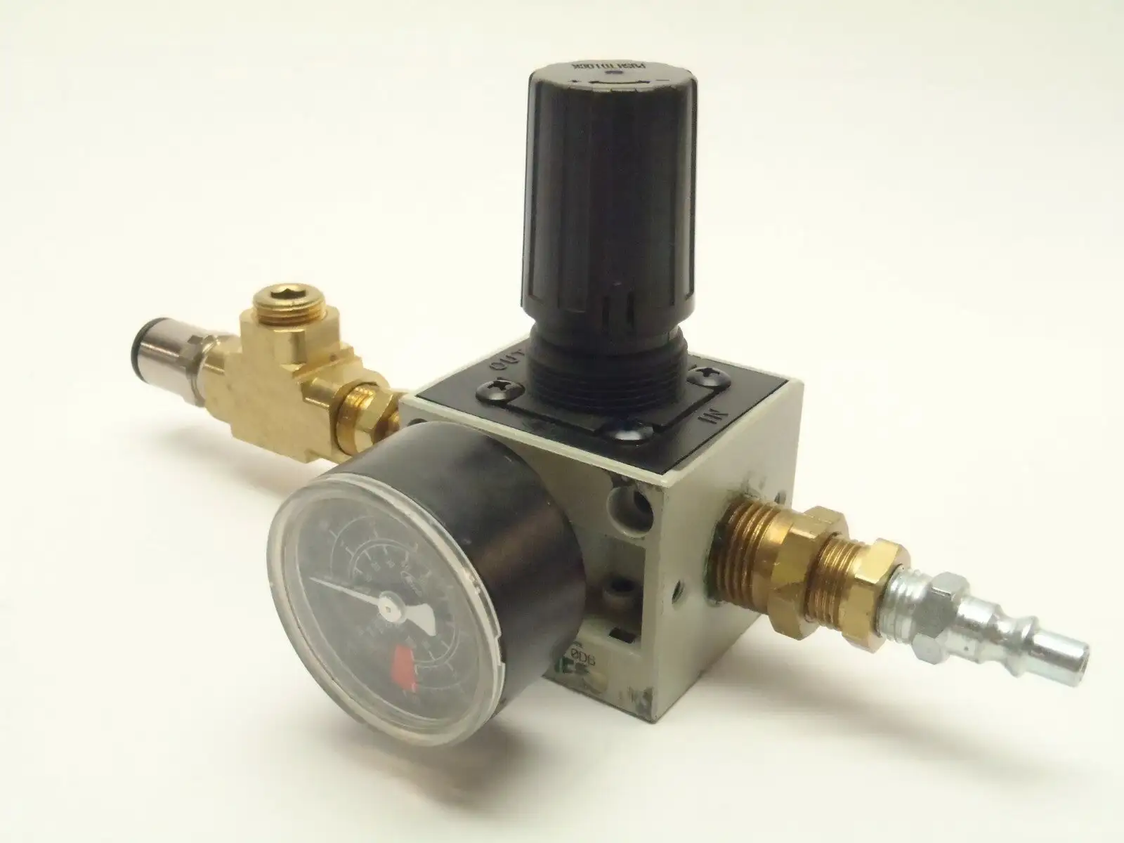 Used Numatics R22K-04 Air Pressure Regulators Michigan US | Maverick Industrial Sales #1481509