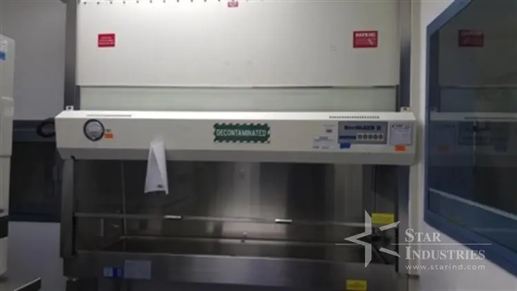 Used _UNKNOWN_ _UNKNOWN_ Laminar Flow Hoods California US | Star Industries #1255376