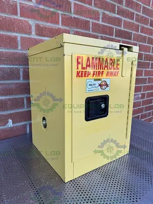 USED SECURALL 4 GALLON FLAMMABLE LIQUID STORAGE CABINET W/ SOFT CLOSE DOOR, SHELF
