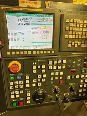 2012 DOOSAN PUMA 2600M CNC Spiral Milling Lathe | Midstate Machinery (4)