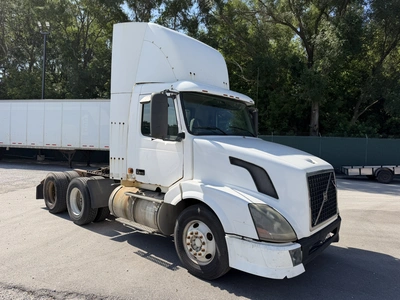 Used 2006 VOLVO VNM Conventional trucks Indiana US | Miedema Asset Management Group #1414501