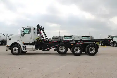 New | in-Stock 2026 INTERNATIONAL HX Rolloff Trucks Texas US | Roll Off Truck World #1491797