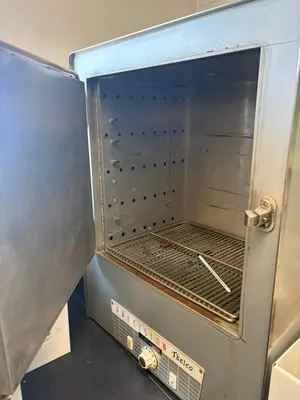 Used _UNKNOWN_ _UNKNOWN_ Lab Ovens Ohio US | Myron Bowling Auctioneers Inc #1504605