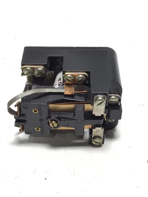 General Electric CR2790E100A2 General Purpose Relay 10 Amp