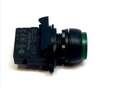 USED ALLEN-BRADLEY GREEN 22MM MOMENTARY PUSH BUTTON W/ 800F-N3G 24V LED