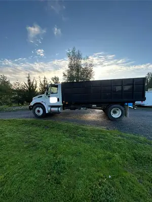 USED 2010 INTERNATIONAL DURASTAR 4300