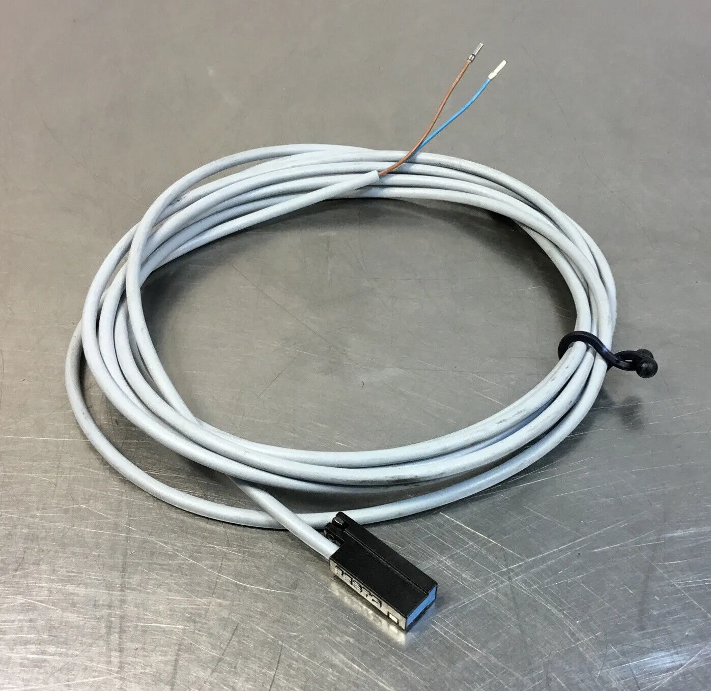 Festo 152820 V413 Proximity Sensor, 230VAC/DC. 5E-35