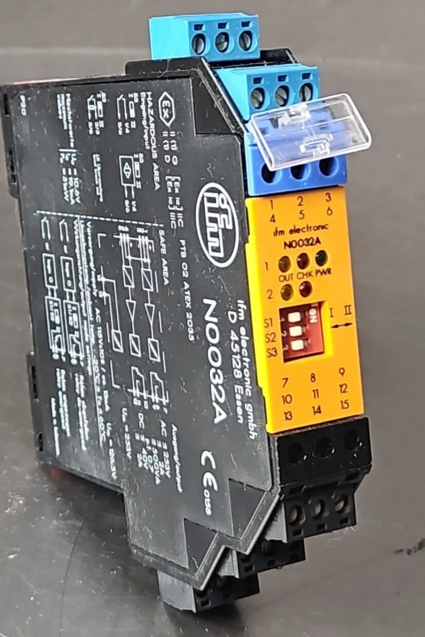 IFM eletronic N0032A Switching Amplifier 115VAC loc3E32