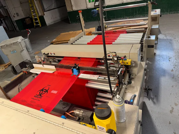 2010 CMD 1400DBS Bag Machines, Bottom Seal out of line | Mark One Machinery