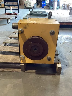 Sew-Eurodrive MC3RLSF04 Gear Reducer Right Angle