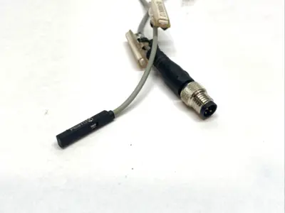 USED FESTO C-SLOT PROXIMITY SENSOR 3-WIRE PNP 24VDC 551375