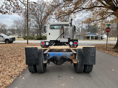 Used 2015 FREIGHTLINER BUSINESS CLASS M2 106 Reefer Trucks Tennessee US | Moore Equipment #1516697