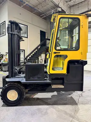 Used 2017 Combi C8000LR Internal Combustion Forklifts: Pneumatic Tire New York US | United Lift #1446717