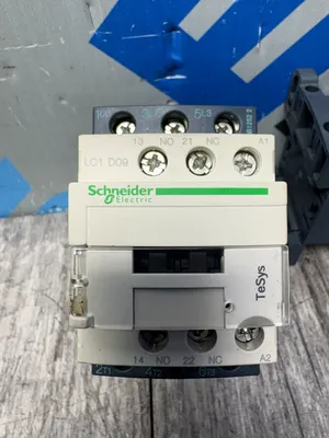 SCHNEIDER ELECTRIC LC1 D09G7AB Electrical/PLC/Automation | ESS Industrial Equipment Sales (6)