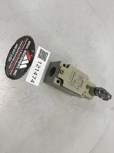 Used YAMATAKE LJA10-11A21N-004 Relays & Switches Michigan US | Ideal Machinery #581884