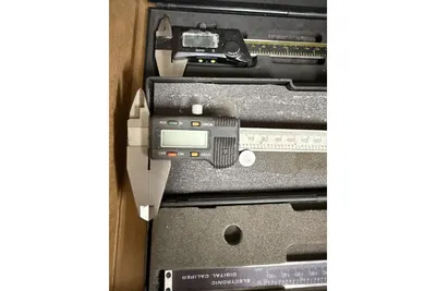 Used _UNKNOWN_ _UNKNOWN_ Digital Calipers California US | KD Auctions #1359377