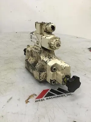 USED YUKEN DSHG-06-3C2-R2-D24-52163