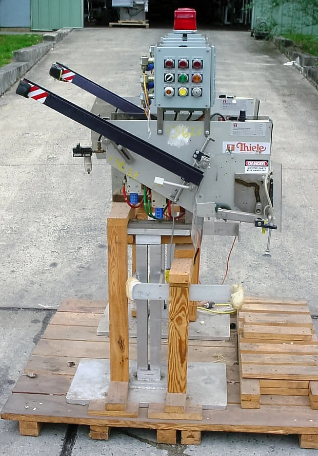 USED THIELE HORIZONONTAL AUTOMATIC PLACE RECPRICATING PLACER