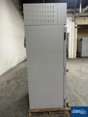 USED Environmental Specialties 33.8 Cu Ft Environmental Specialties Environmental Chamber, Model ES2000 CS