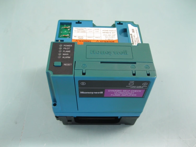 Used Honeywell ["RM7890 B 1014", "RM7800 M 1011"] Misc Electrical & Power Parts New Hampshire US | Bitter End Trading #1127572