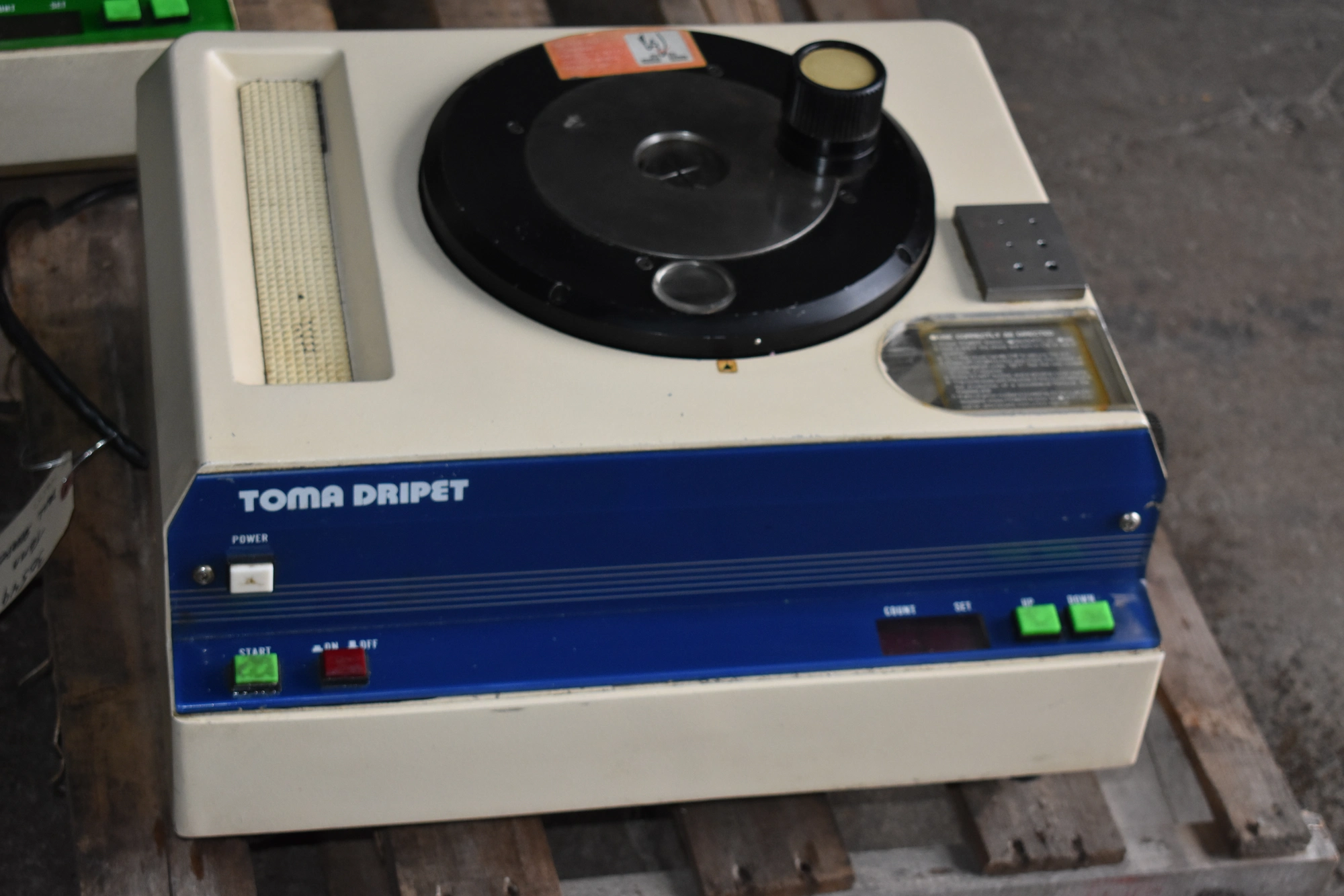 0.55" TOMA DRIPET "SGA" BENCH-TYPE DRILL POINT SHARPENER - SINGLE PHASE ELECTRICS