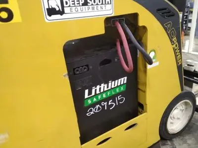 USED 2023 YALE ESC030