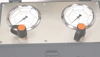 USED HYDROTECHNIK K44 PRESSURE GAUGE D-6250, 65375/94, 3101-01-02.00