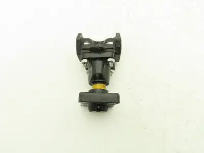 Global Industrial WTCX223M.5 Diaphragm Valve Wier Style 1/2" NPT