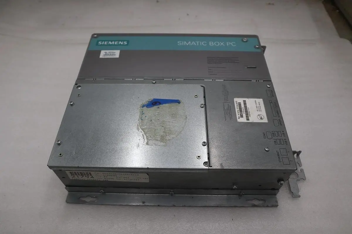 SIEMENS  SIMATIC IPC627CIEM  6EQ2020-0AC03-5XX0  SIMATIC BOX PC STK SGF116