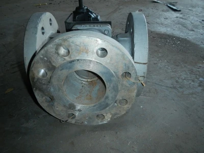 Durco 4" 300 Class, D4 Flanged 3 - Way Plug Valves