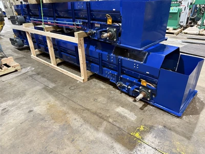 18' L x 24" Wide Flatbelt Conveyor