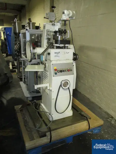 Used Korsch Korsch PH 106 - DMS Tablet Press, 6 Station Tablet Presses Ohio US | Federal Equipment Company #125718
