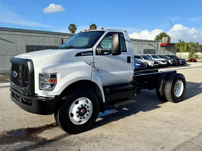 Used 2025 FORD F-750 Cab Chassis trucks Florida US | Truck and Van Outlet #1509240