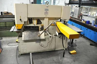 USED GEKA HYDRACROP SD 100 TON CNC