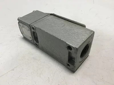 USED TELEMECANIQUE C2JK05