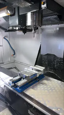 Used 2010 DOOSAN DNM 400HS Vertical Machining Centers Illinois US | Machinery Marketing International #1503553