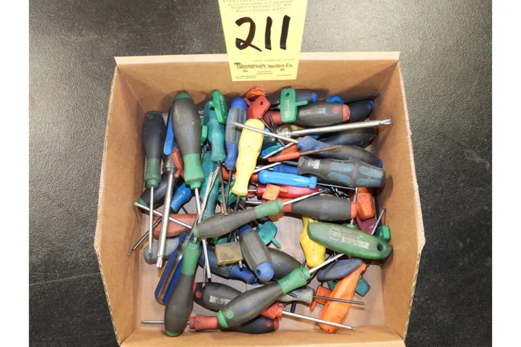 Used _UNKNOWN_ _UNKNOWN_ Screw Drivers Ohio US | Thompson Auctioneers #1515967