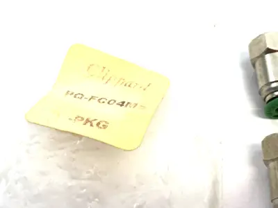 USED CLIPPARD QUICK-PUSH FITTING 4MM OD TUBE M5 FEMALE THREAD