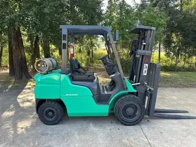 USED 2019 MITSUBISHI FG30N5