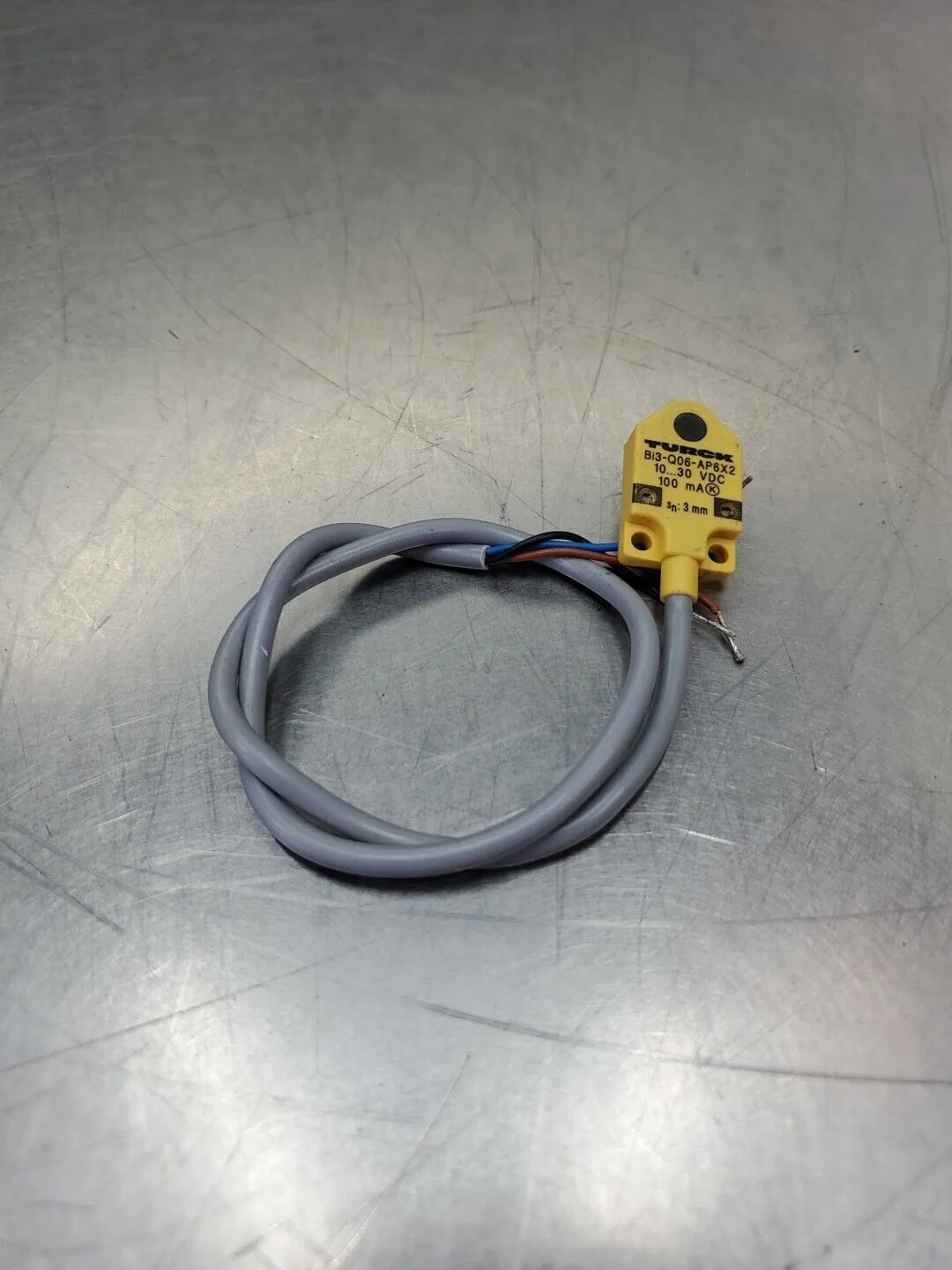 TURCK Bi3-Q06-AP6X2 10-30VDC 100mA Sensor. 5E-16