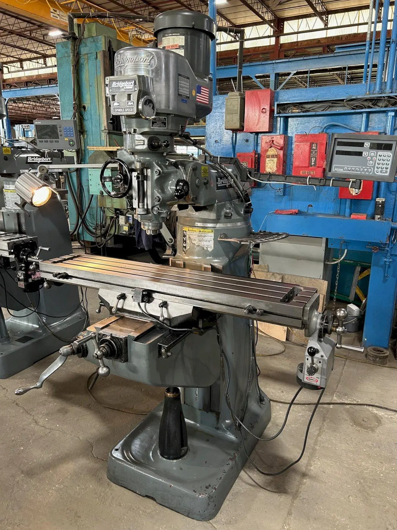 USED 2005 BRIDGEPORT SERIES 1